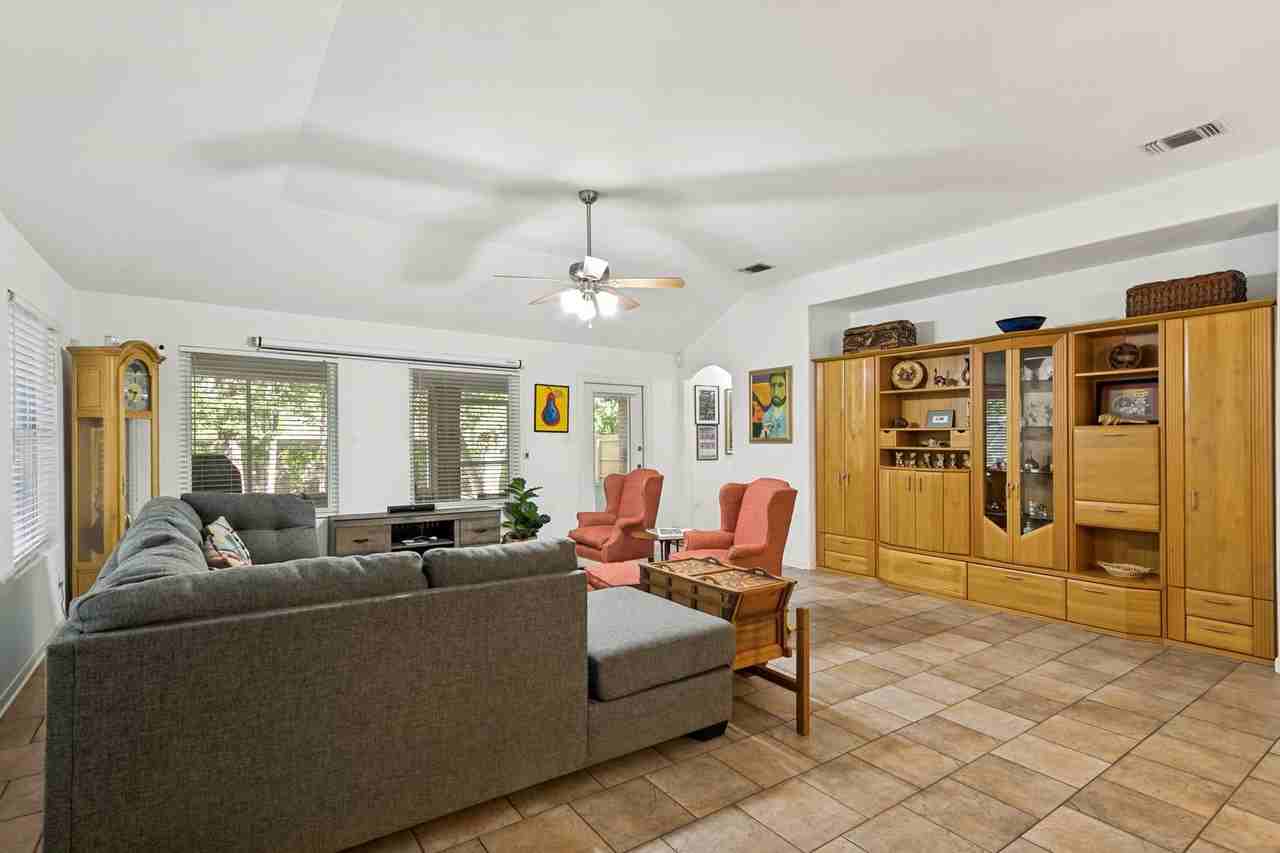 10 Oakwell Farms Pkwy - Photo 7 of 25