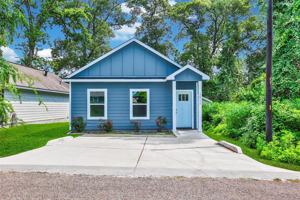 featured image of 16713 E Ivanhoe