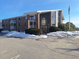 featured image of 10 Bullocks Point Ave