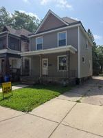 featured image of 747 E 6th St