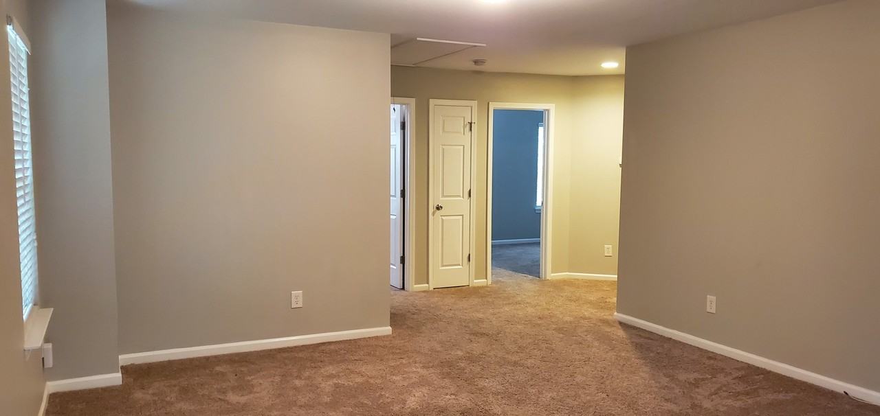 1619 Doverhill Pl - Photo 2 of 16