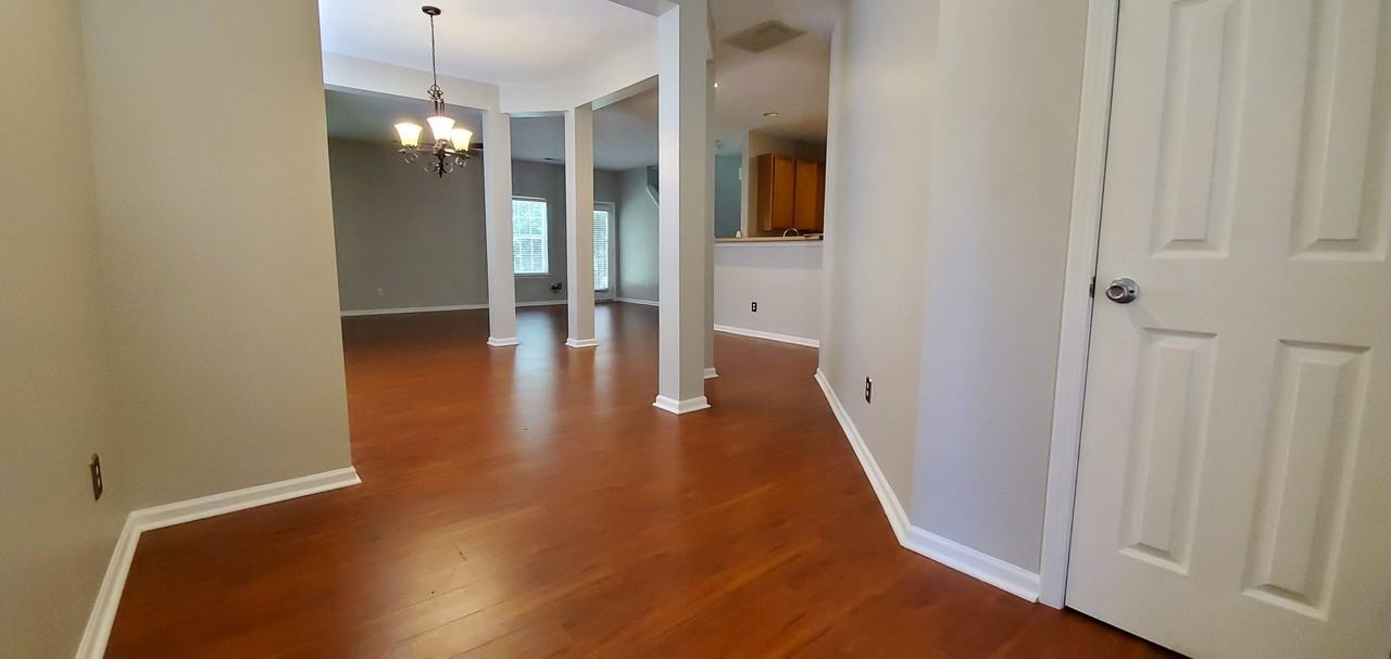 1619 Doverhill Pl - Photo 3 of 16