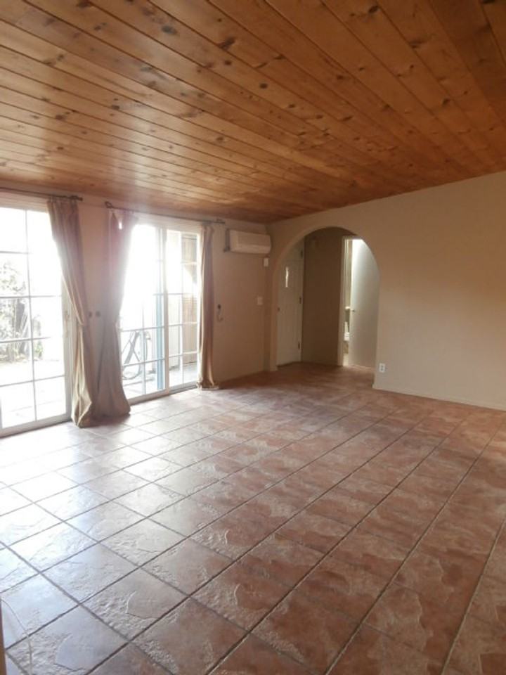 2542 Crescent Ave - Photo 5 of 12
