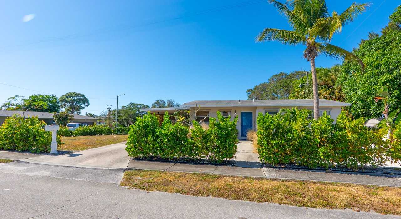 2401 Avenue Q - Photo 3 of 50