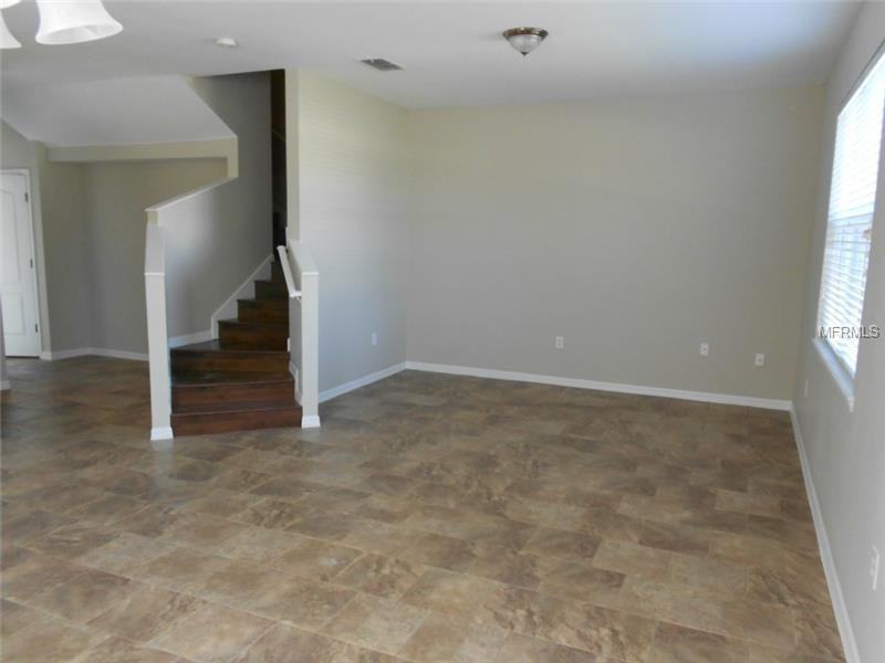 3911 Pemberly Pines Cir - Photo 4 of 16