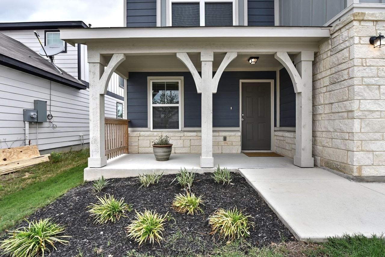 7807 Cottonwood Rdg - Photo 3 of 35