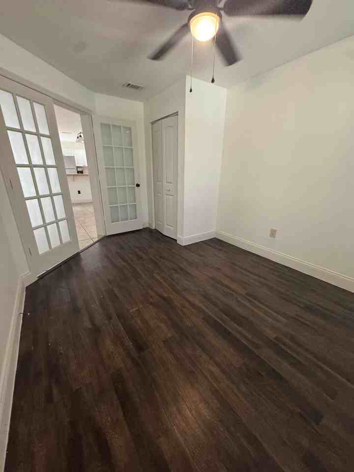 1733 Pointe West Way - Photo 7 of 26