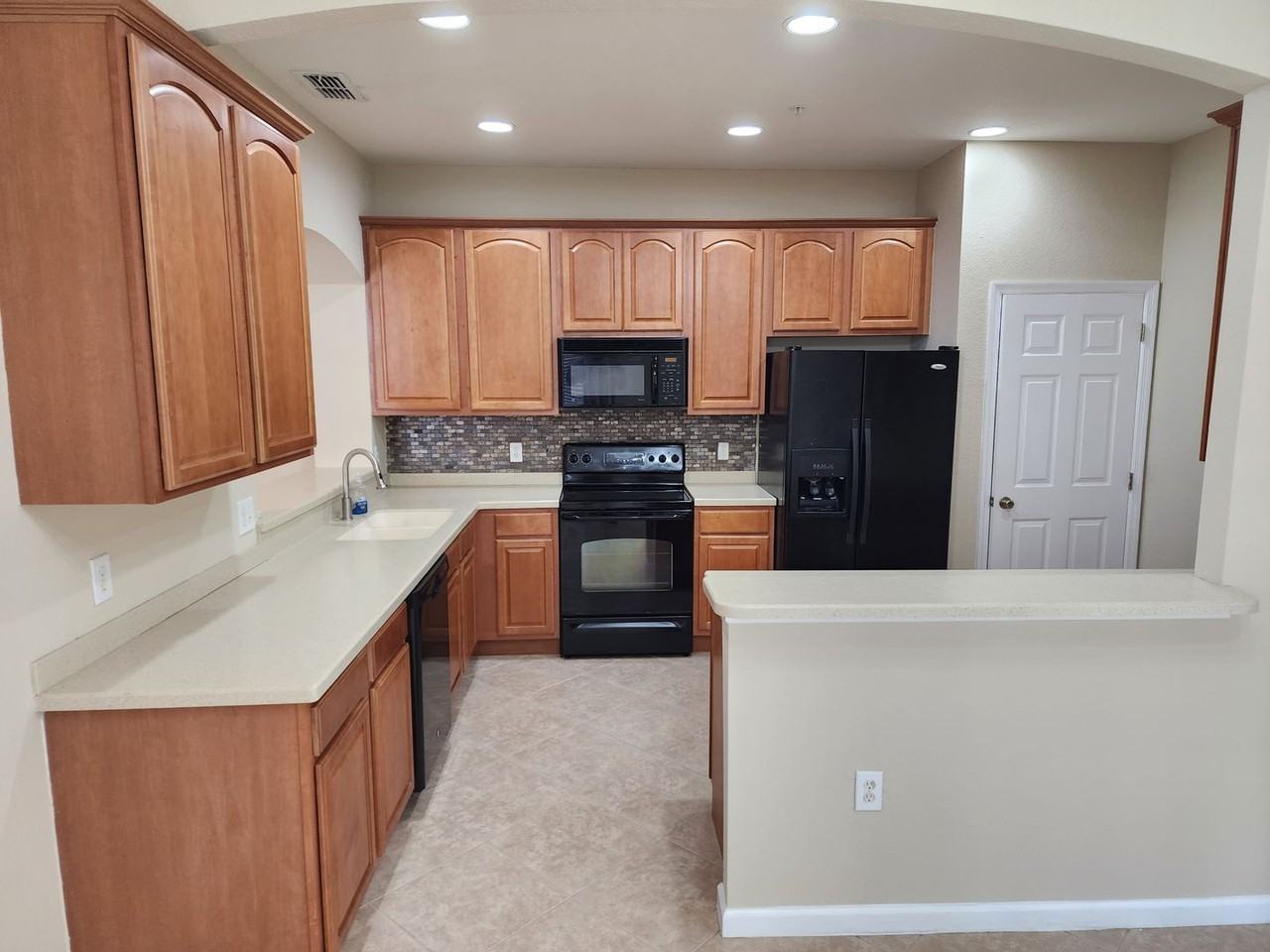 14209 Turning Leaf Dr - Photo 3 of 18