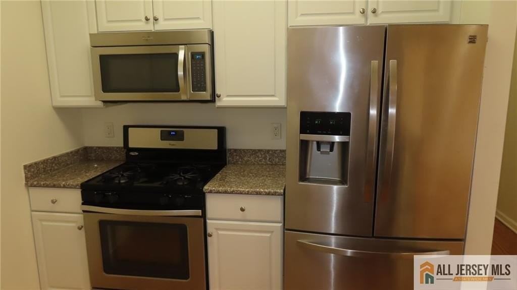 544 E Celebration Way Unit 544 - Photo 2 of 44