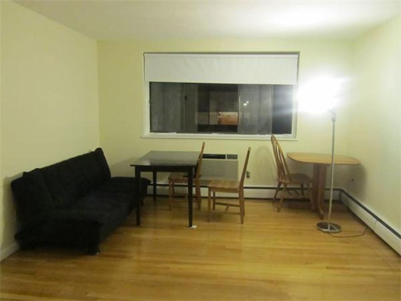 220 Babcock St - Photo 3 of 9