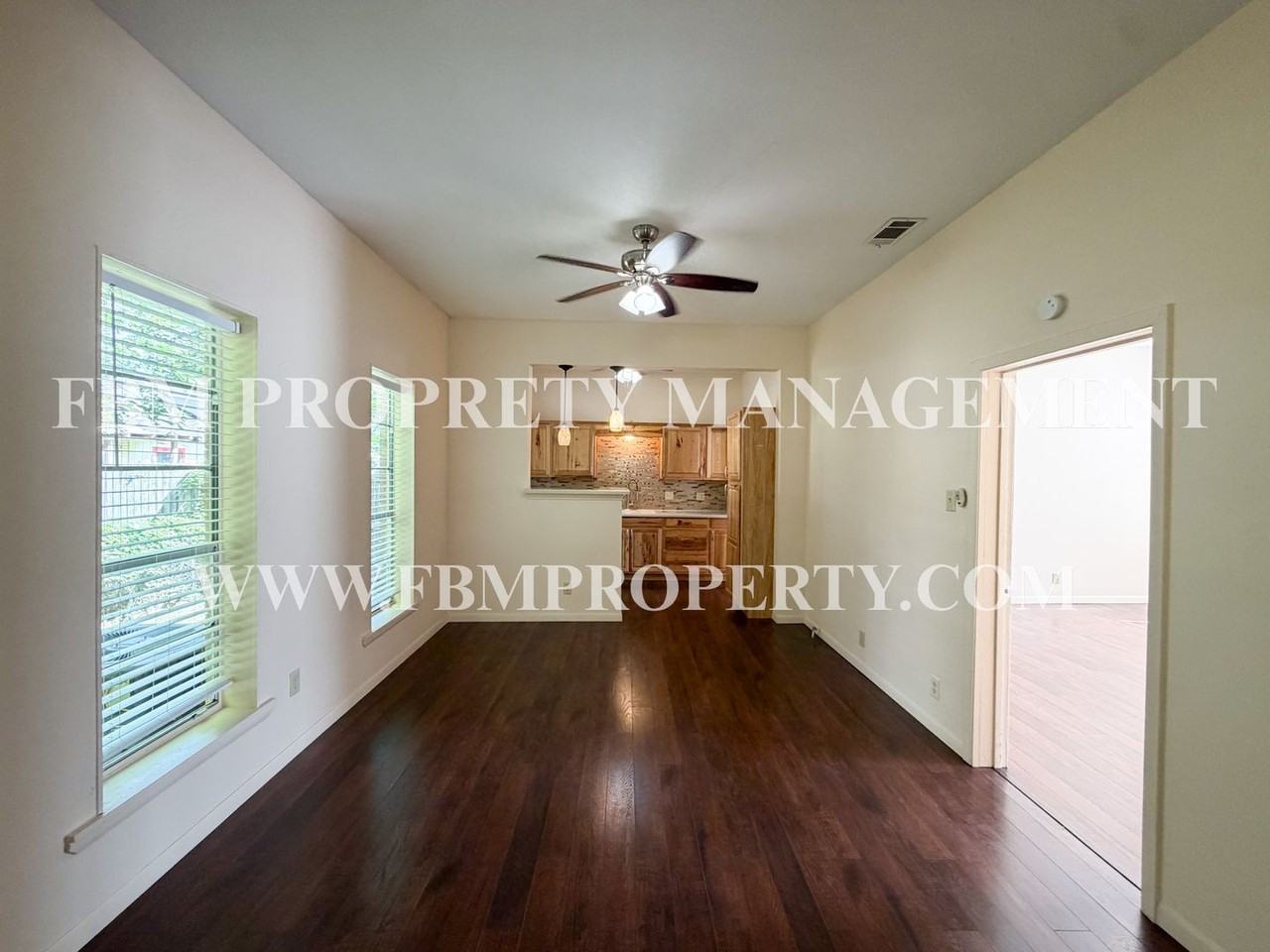 309 Se 2nd St - Photo 5 of 20