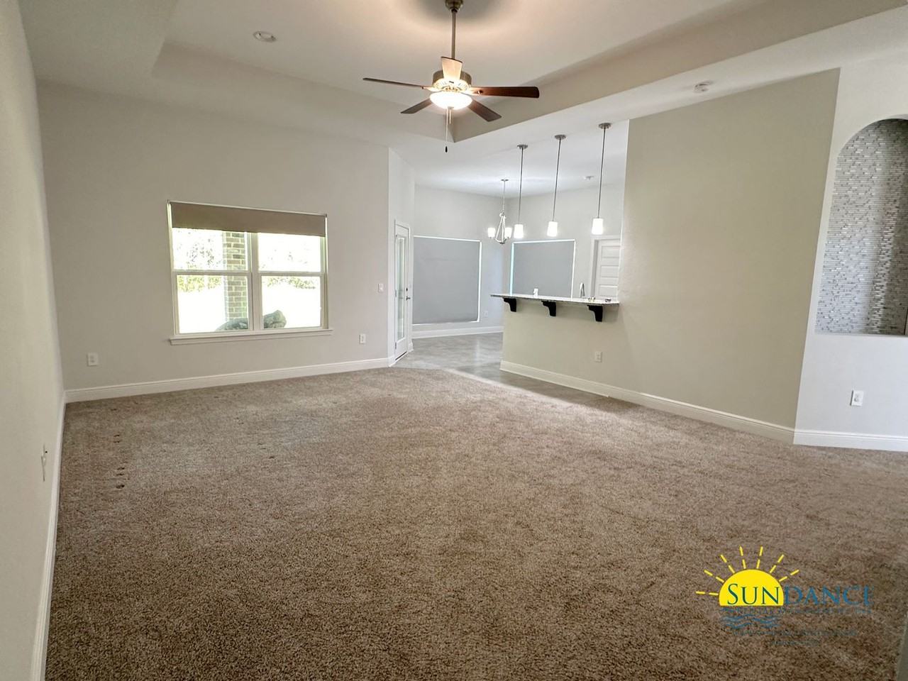 2337 Salamanca St - Photo 2 of 15