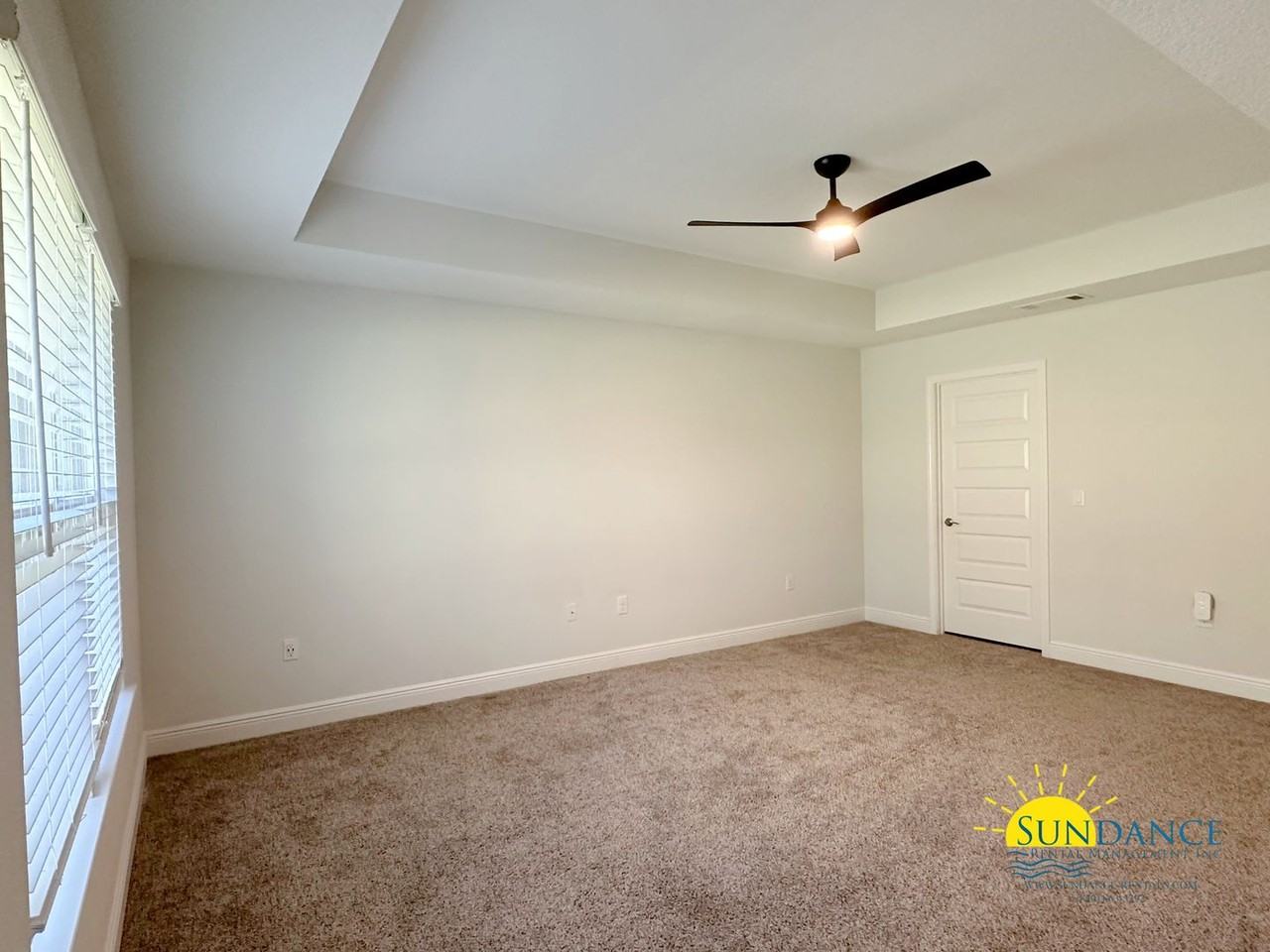 2337 Salamanca St - Photo 6 of 15