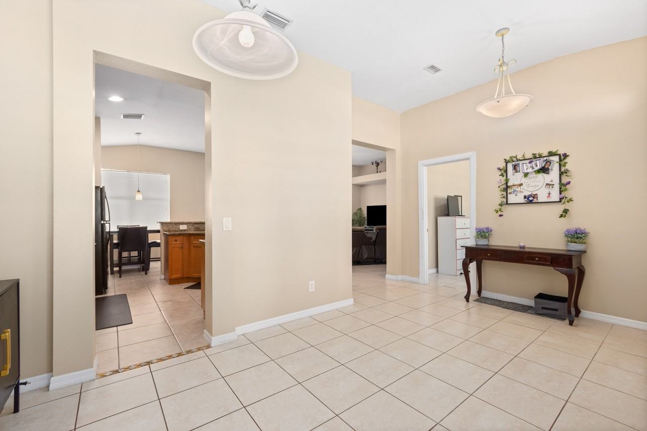 11328 Bridge Pine Dr - Photo 6 of 32