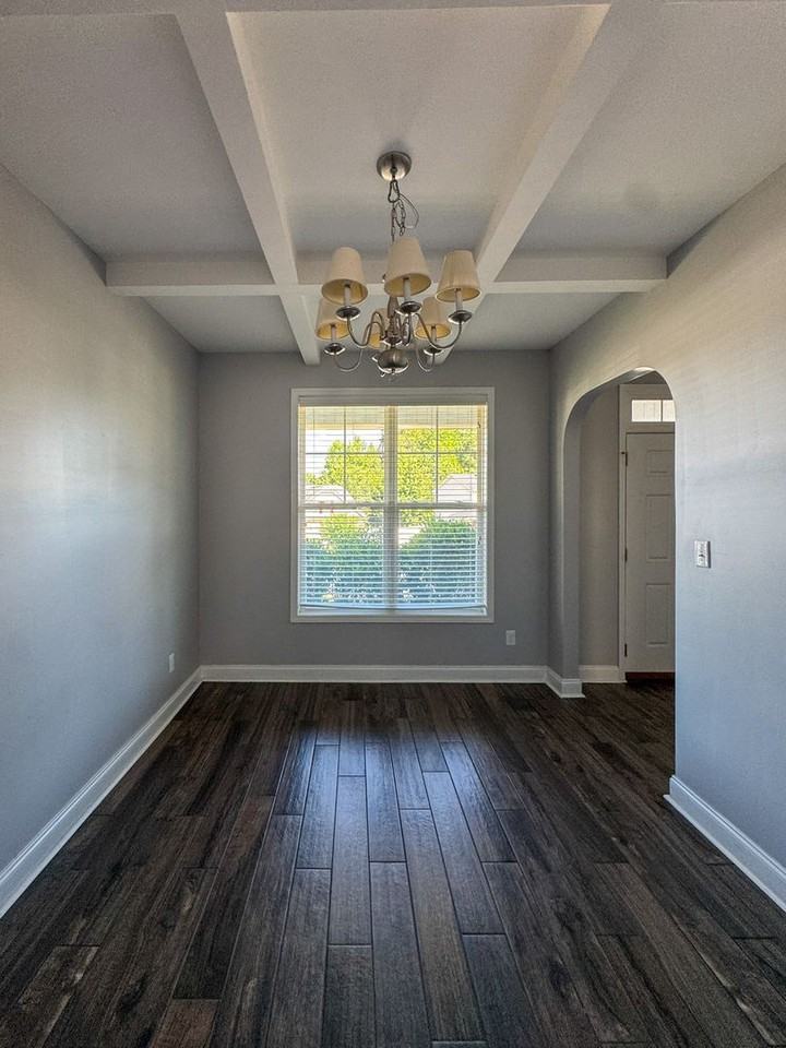 172 Huzzas Cir - Photo 3 of 42