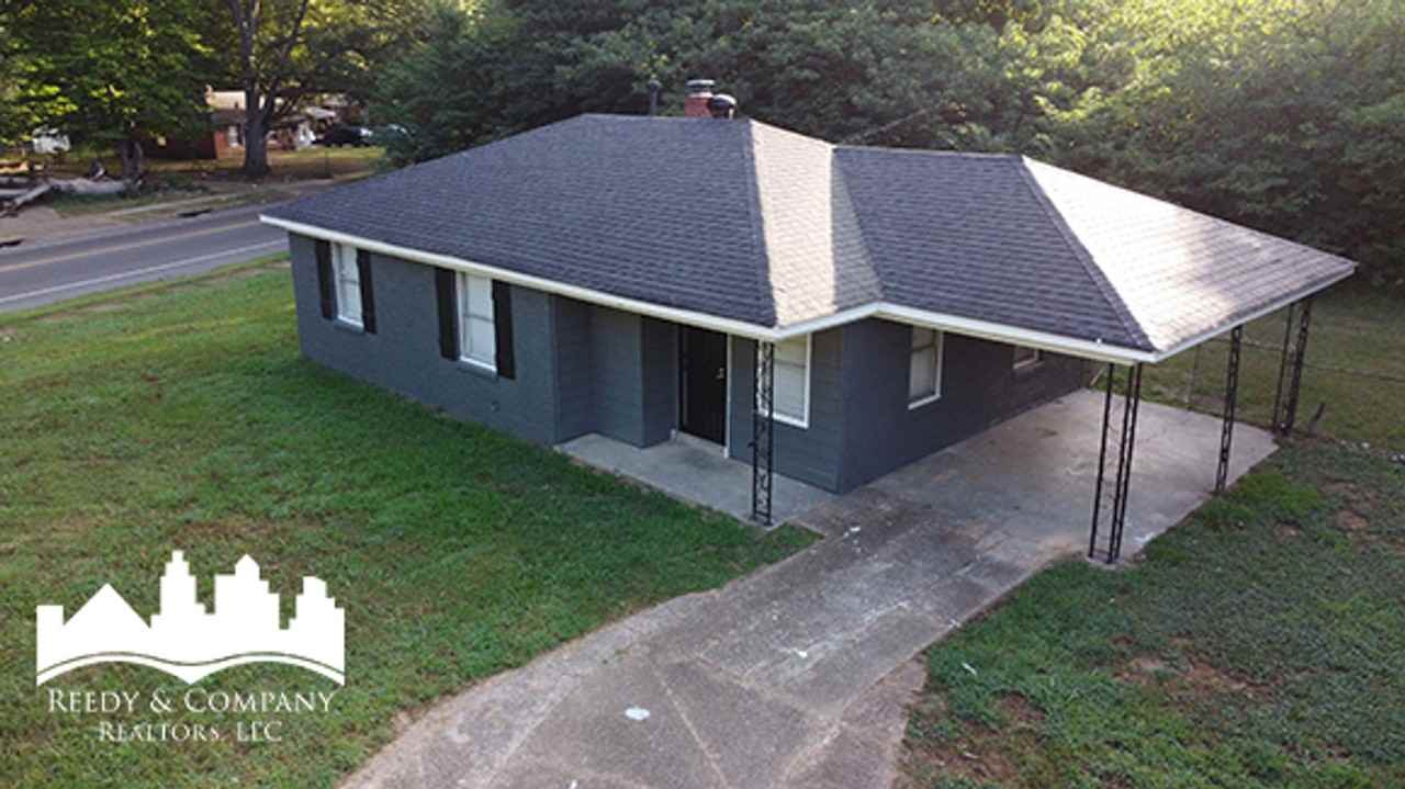 1380 Rolling Hills Dr - Photo 3 of 19