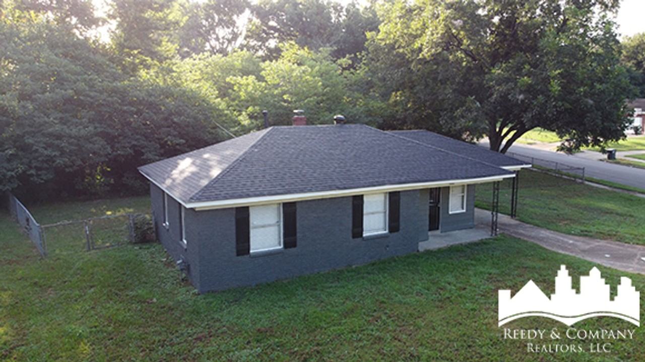 1380 Rolling Hills Dr - Photo 4 of 19