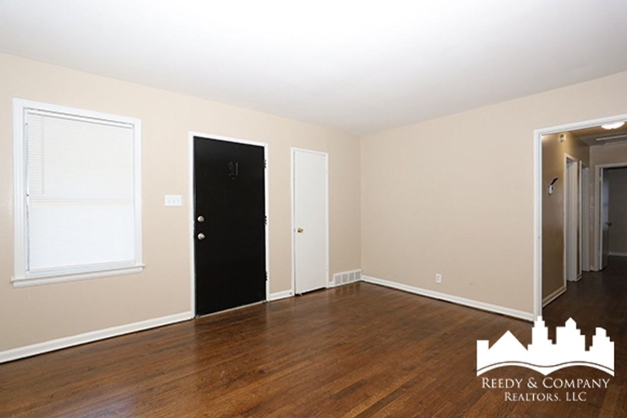 1380 Rolling Hills Dr - Photo 6 of 19