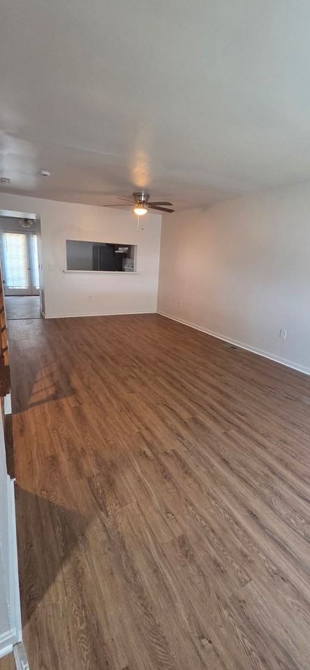 9654 Hastings Dr - Photo 2 of 21