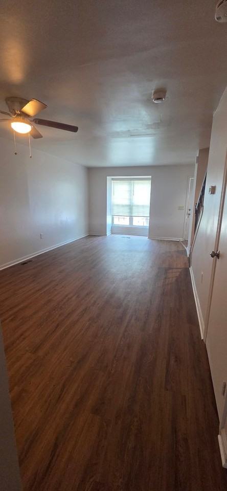 9654 Hastings Dr - Photo 3 of 21