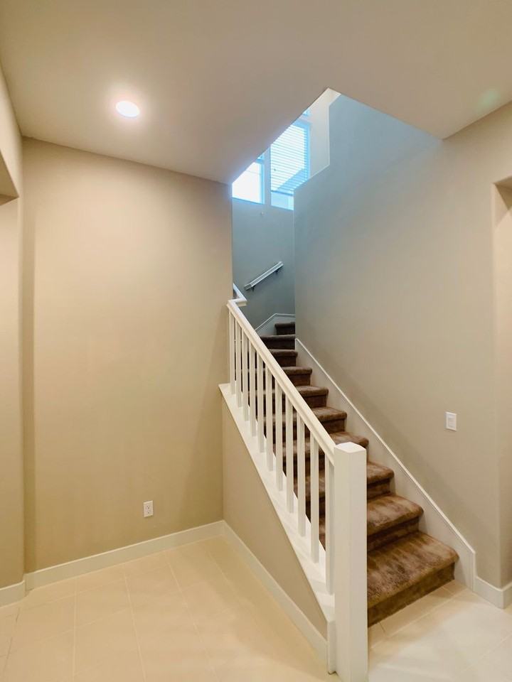 810 Beacon - Photo 2 of 22