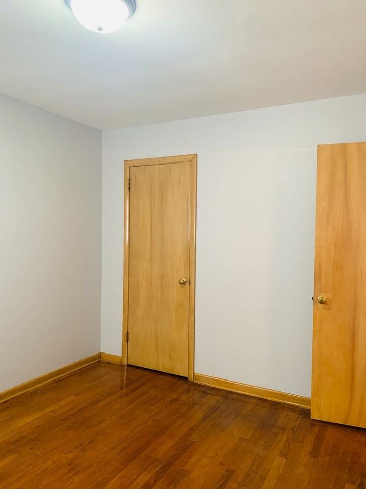 4824 33rd Ave - Photo 6 of 12