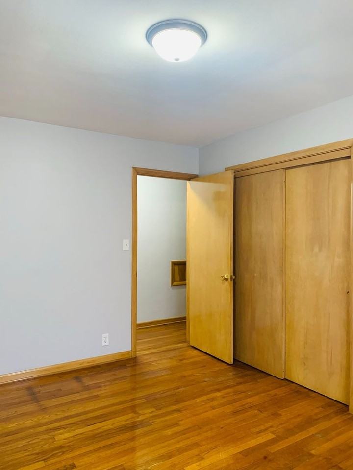 4824 33rd Ave - Photo 7 of 12