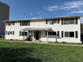featured image of 425 W 27th St