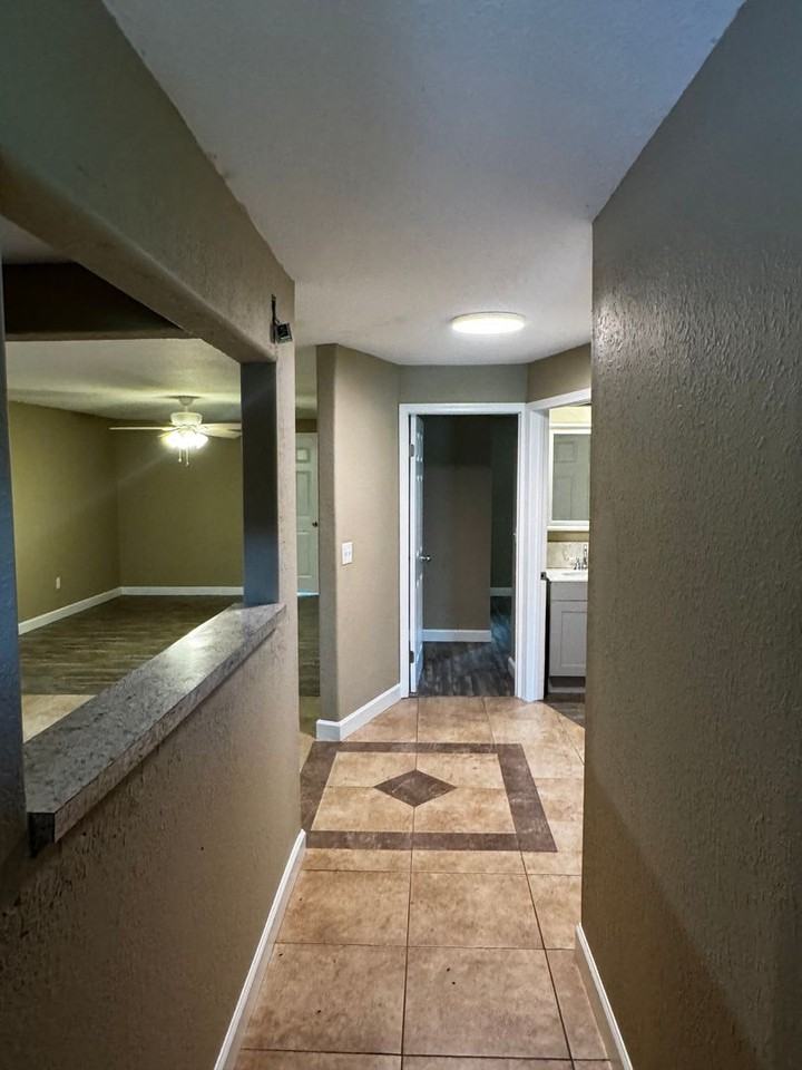 8392 Sw 101st Place Rd - Photo 3 of 16