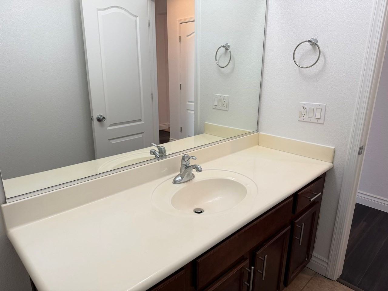 42582 W Monteverde Dr - Photo 6 of 35