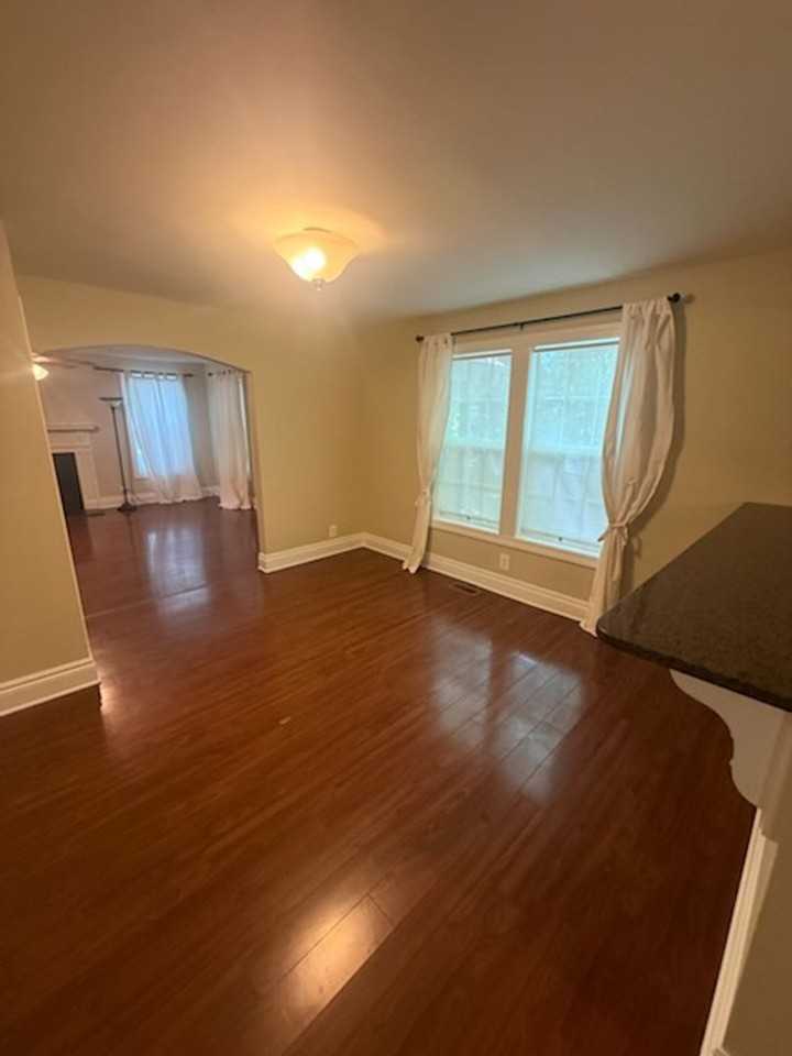 1214 S Main St - Photo 4 of 10