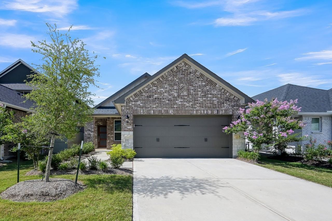 9522 Sugar Berry Dr - Photo 2 of 43