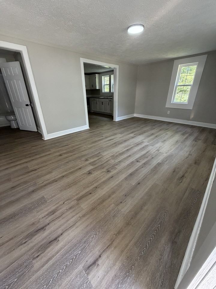 483 Purdy Rd #1 - Photo 3 of 10