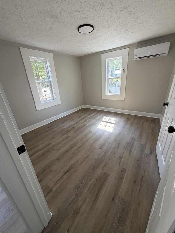 483 Purdy Rd #1 - Photo 7 of 10