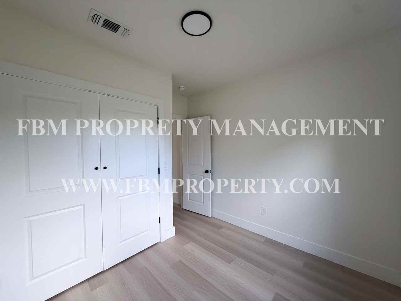 1017 S 8th St - Photo 7 of 15