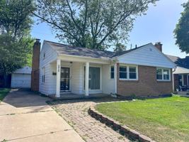 featured image of 2610 Albert Dr Se