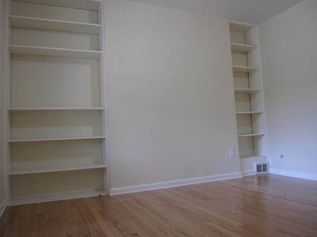 313 Whipple St - Photo 4 of 9