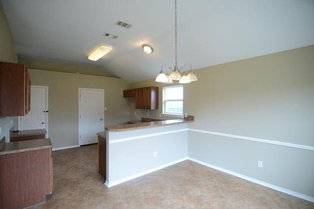 2810 Bastion Loop - Photo 6 of 20