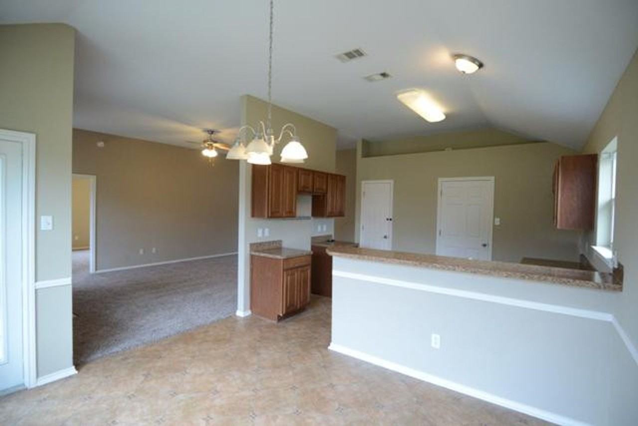 2810 Bastion Loop - Photo 7 of 20