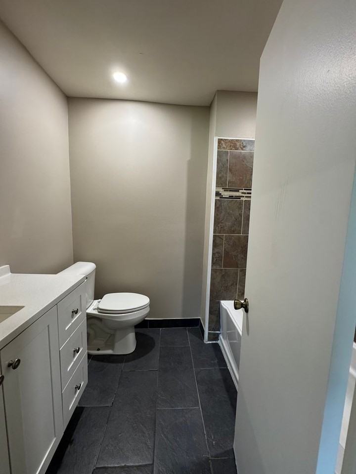 7308 Jenny Lind Rd - Photo 7 of 8