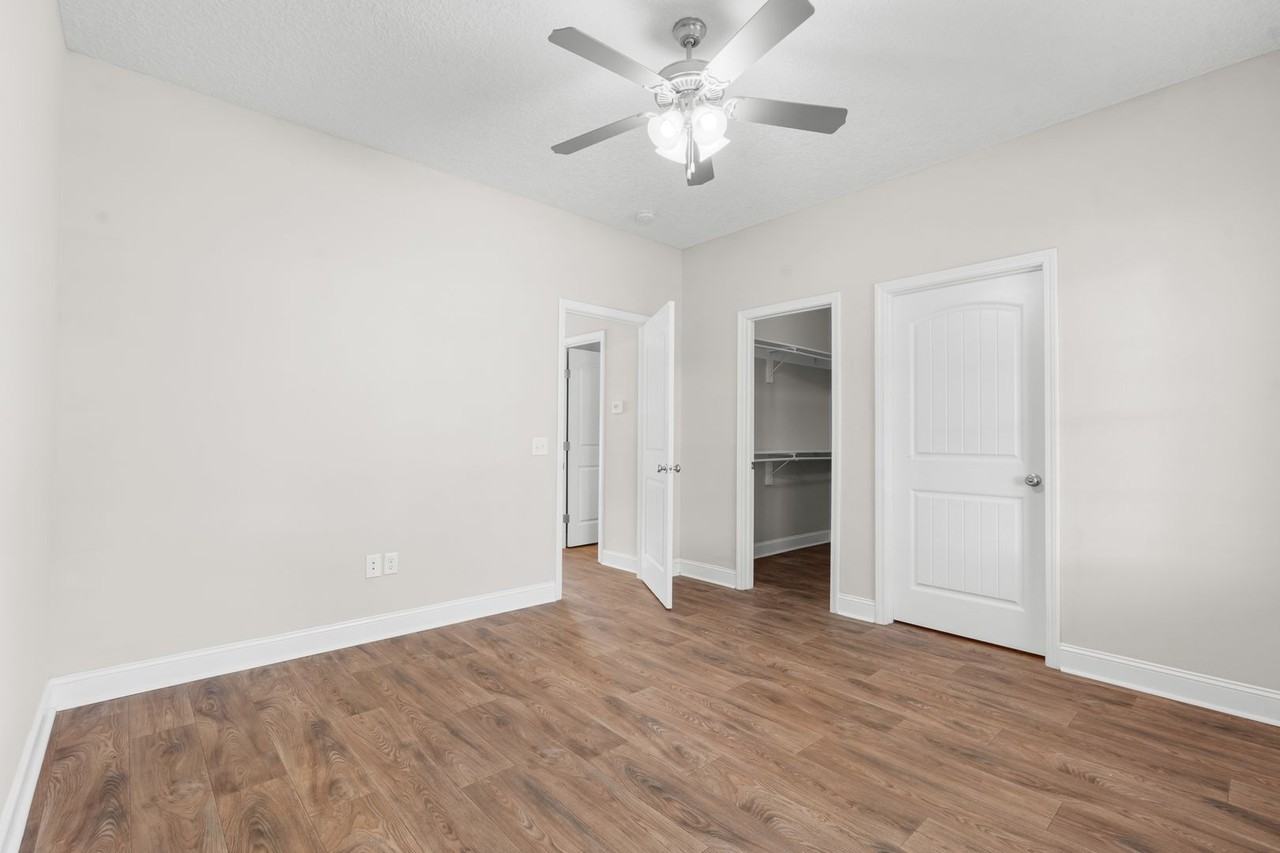 33 W Grady St - Photo 7 of 10