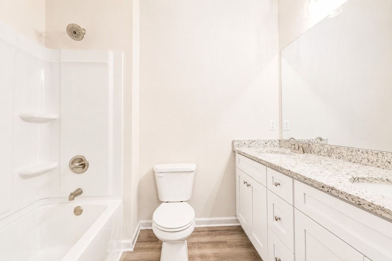 4225 4225 Crosby Lane - Photo 7 of 14