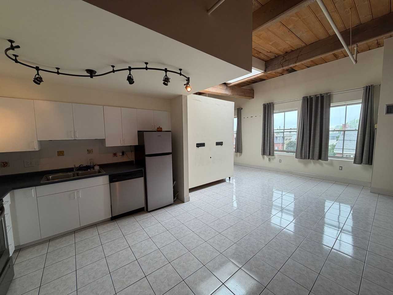 172 Middle St #506 - Photo 4 of 14