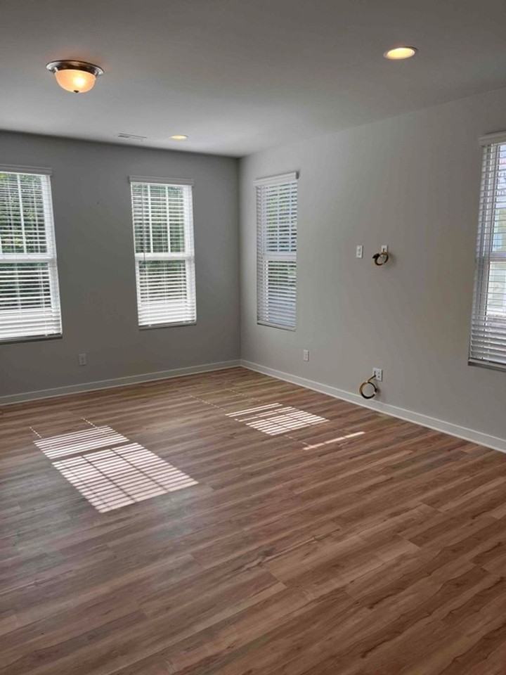 2207 Noble Townes Way - Photo 3 of 28