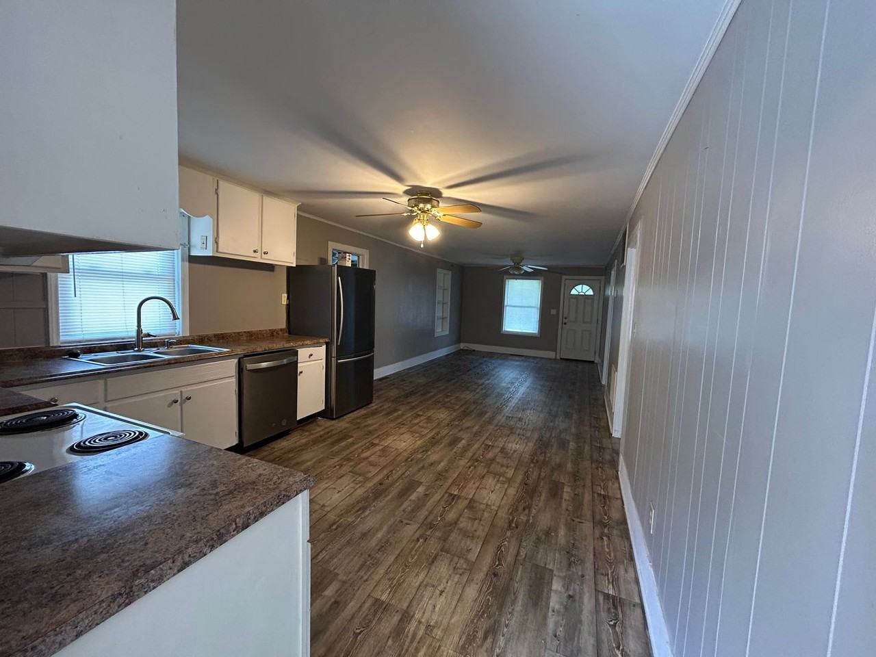 23640 Riverton Rd - Photo 6 of 11