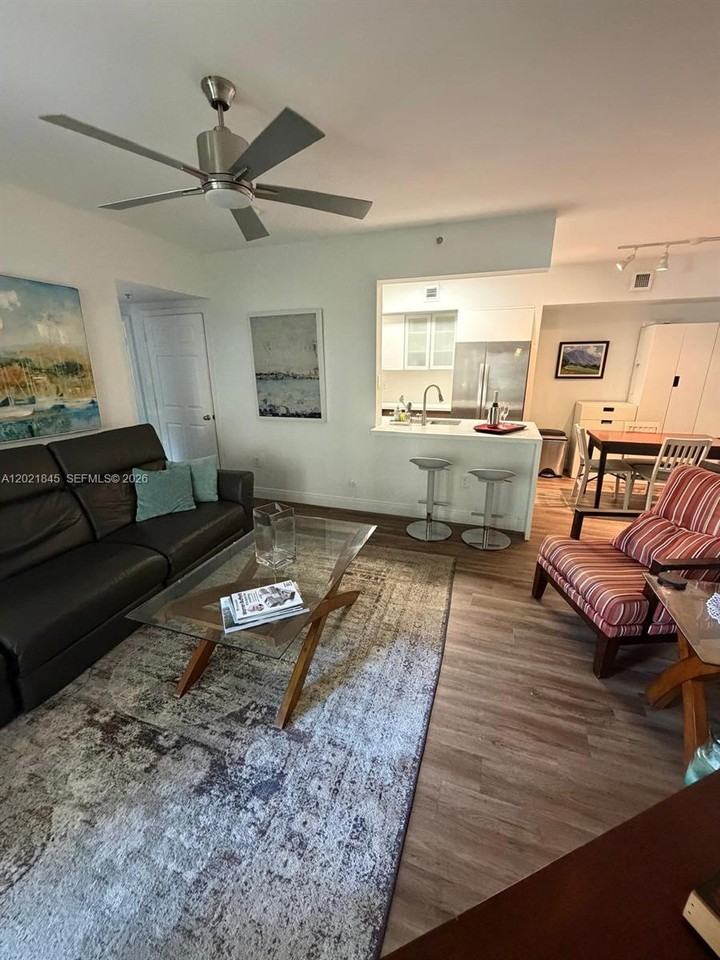 2582 Centergate Drive - Photo 4 of 12