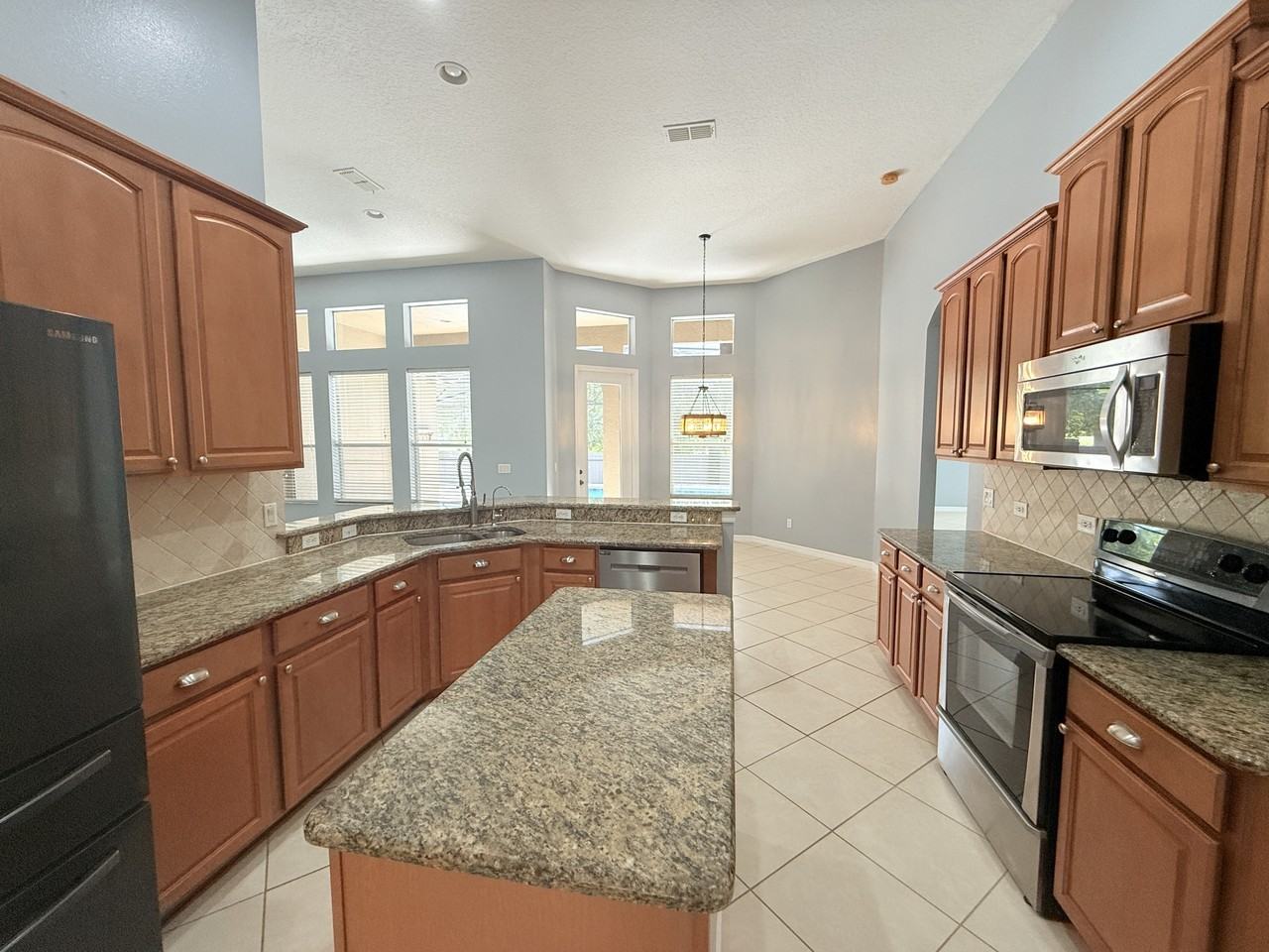 814 Kazaros Cir #1 - Photo 7 of 27