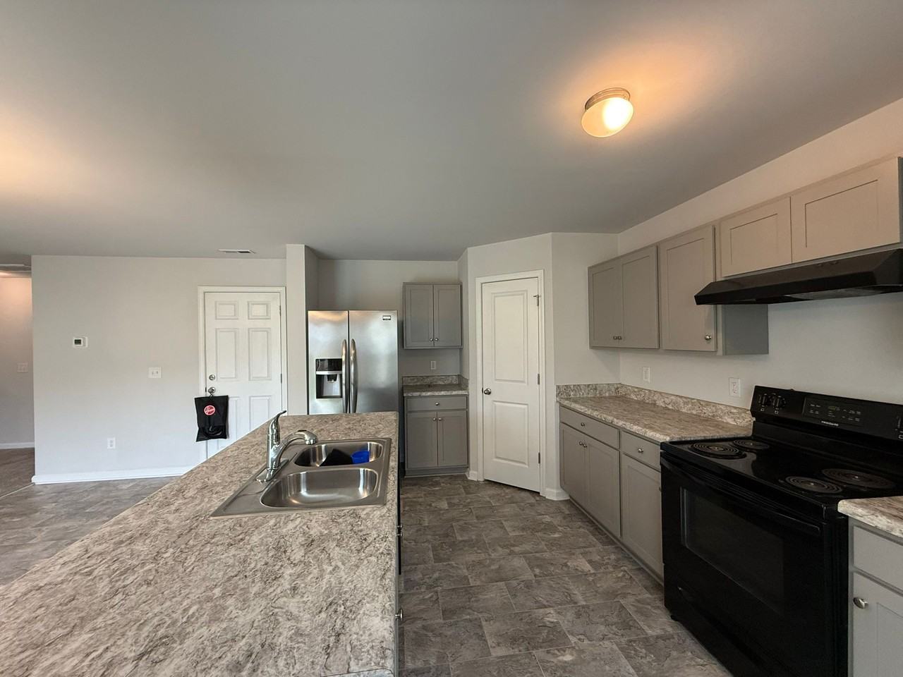 144 Maple Tree Ln #1 - Photo 2 of 41