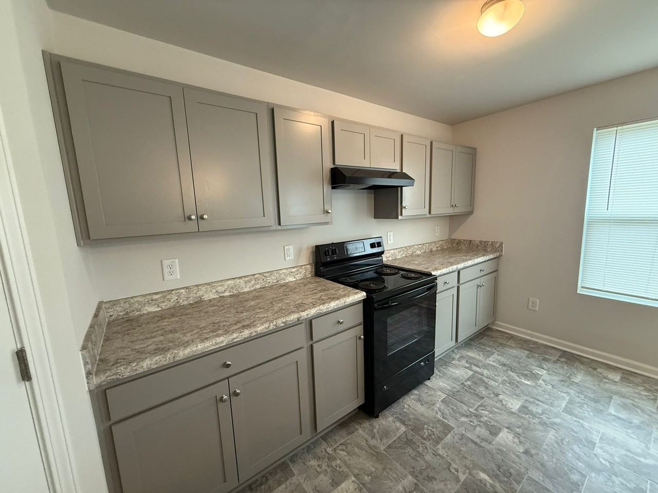 144 Maple Tree Ln #1 - Photo 7 of 41