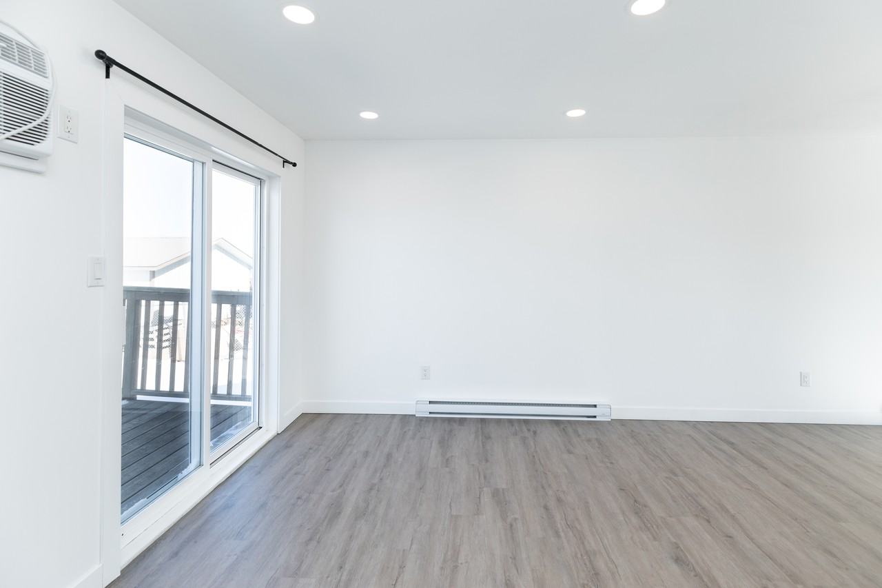 29 Fourth Avenue North - Photo 7 of 25